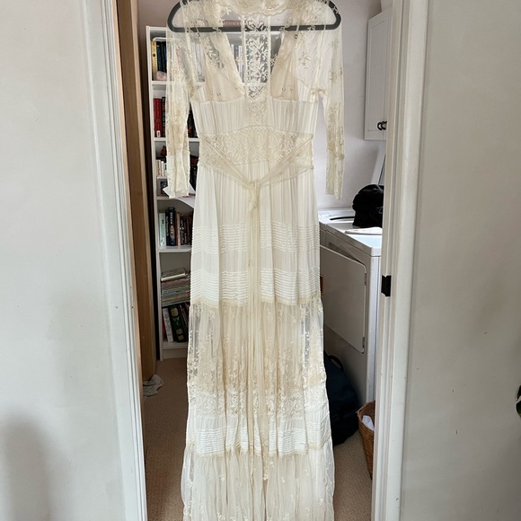 Spell Evangeline Gown - Picture 6 of 7